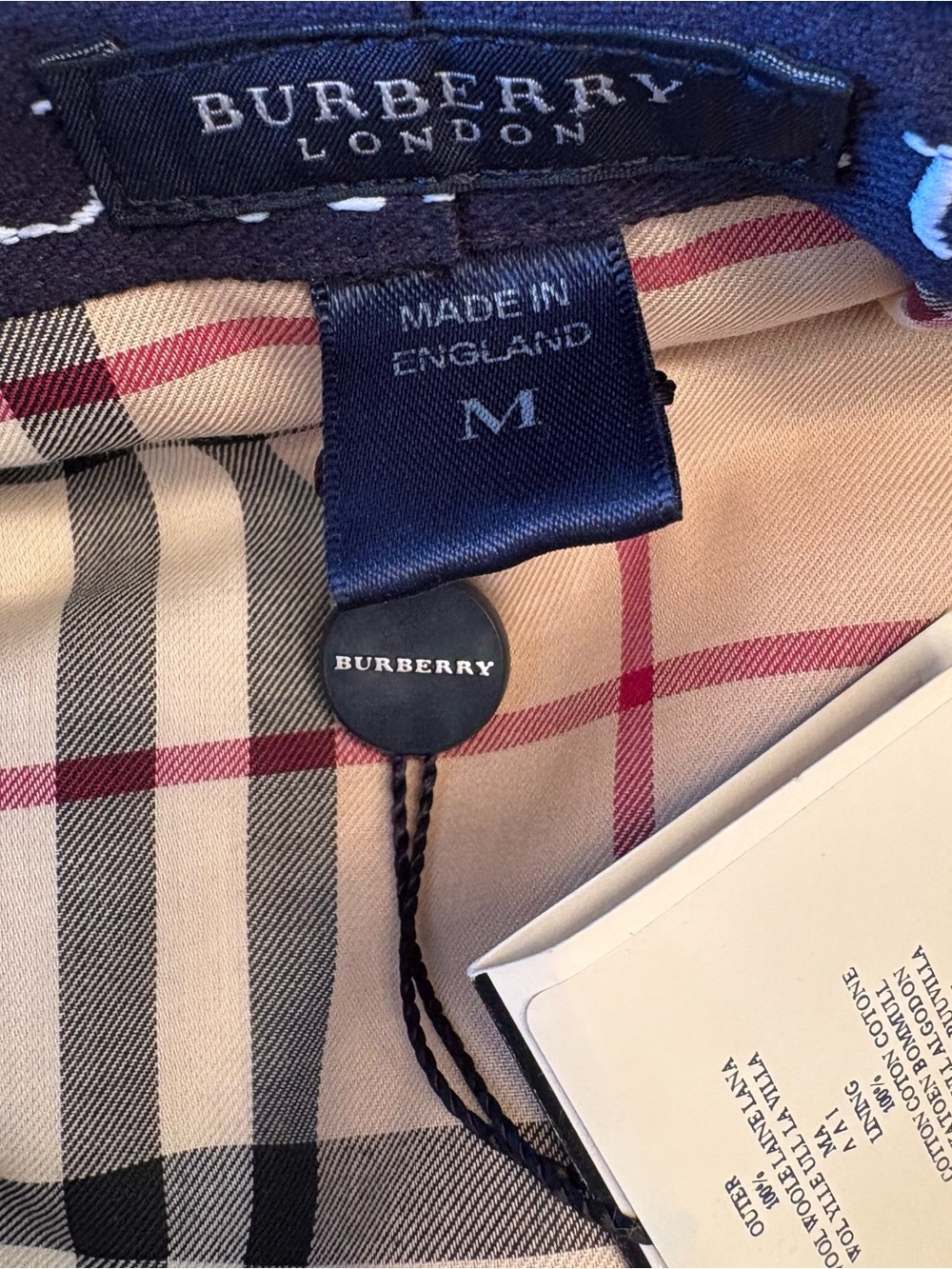 Burberry hat - Picture 6 of 7